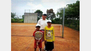 동남아에서 한국 정구 보급하는 ‘코트 전도사’ 최종률 감독