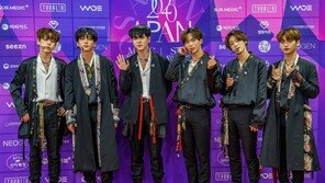 방탄소년단, 이변없이 APAN 뮤직어워즈 대상…강다니엘 5관왕