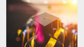 교수단체 “부산대, 왜 조국 딸 ‘입학 취소’ 규정 안 따르나”