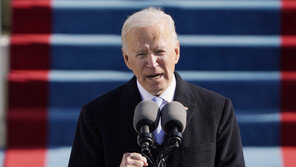 바이든, 트럼프가 막았던 트랜스젠더 군복무 다시 허용