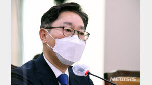 文, 박범계 청문보고서 27일까지 재송부 요청…임명 강행하나