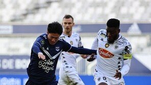 황의조 3분새 2골… 보르도서 첫 멀티골