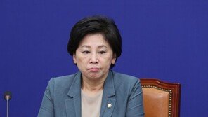 “박원순 성희롱” 결론에…민주당 ‘뒷북 사과’, 당내서도 “선거용” 비판