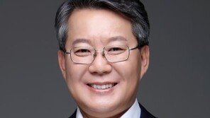 변성완 부산시장 권한대행, 보궐선거 출마 위해 사퇴…민주 3파전