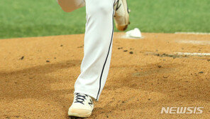 두산 최원준, 연봉 1억6000만원에 도장…171.2% 인상