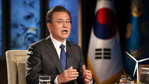 文대통령 “손실보상제·이익공유제, 포용적 정책 모델될 것”