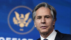 한·미 외교수장 ‘북핵 시급’ 공감…美는 ‘한·미·일 협력’에 무게