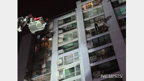 대구 수성구 아파트서 불…11명 부상