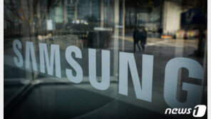 삼성전자, 반도체 이익 4분기 감소…연간 영업이익 36조