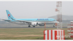 제주, 초속 29.1m 태풍급 강풍…제주공항 50편 지연·결항