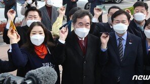 與 “가덕도공항 전쟁나도 추진”… 野 “강남·강북 용어 없애자”