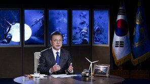 文대통령 국정지지율 38%…새해 들어 4주째 37~38% 바닥권