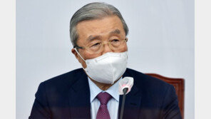 靑, 김종인 ‘이적행위’에 반발하자…野 “도둑이 제 발 저려” (종합)