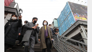 서울시장 예비후보들의 휴일 ‘강북’ 행보 [청계천 옆 사진관]