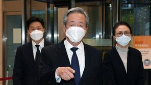 “골목서 같이 놀던 막냇삼촌” KKC 정상영 명예회장 빈소 달려온 정몽준