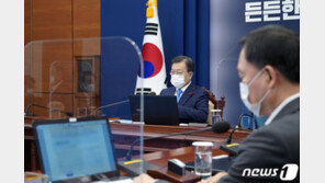 文대통령, 수보회의 주재…북한 원전논란 언급 ‘주목’