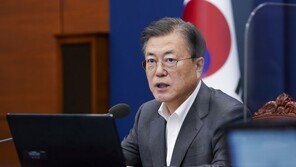 文대통령, 김종인 겨냥 “구시대 유물” 강한 불쾌감…협치 어디로