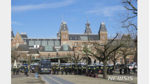 네덜란드 “신규 확진자 3분의2는 ‘영국 변이’ 감염 추정”