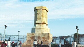 “치욕의 역사” vs “관광수입 중요”… 동상 논란이 부른 이집트 권력다툼