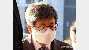 ‘임성근 사표 거부’ 김명수 대법원장 고발당했다