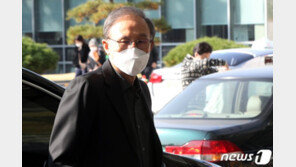 이명박 이감 여부 곧 결론…MB측 “동부구치소 남길 원해”