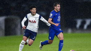 손흥민 침묵·케인 공백·3연패…흔들리는 토트넘