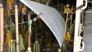 현대중공업 40대 근로자 2.6톤 철판에 끼여 사망