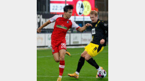 프라이부르크 정우영 시즌 3호골…강호 도르트문트 격침