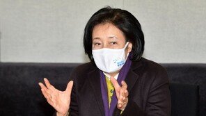 박영선 “나경원, 1억 보조금 공약? 국민들 돈 퍼주기 안 좋아해”