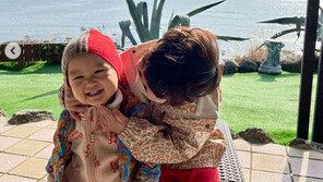 임창정, 다섯째 막내 아들과 제주 근황 “잘 지내고 있어요”