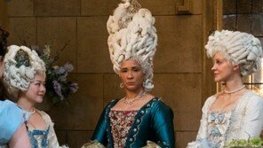 한달 만에 8200만명 봤다…로맨스 포르노에 빠진 여성들