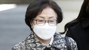 ‘윗선 의심’ 靑인사수석 앞서 막힌 수사, 우여곡절 끝에…