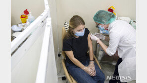 러시아 백신, EU에 승인 신청…“EMA 결정만 남았다”