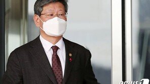 경찰, ‘이용구 봐주기 의혹’ 담당수사관 교체 전 휴대폰도 포렌식