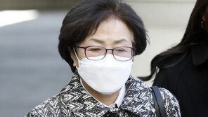 靑 “文정부 블랙리스트 없어…환경부 블랙리스트 규정 유감”