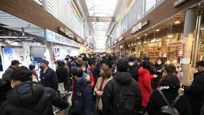 ‘나는 괜찮겠지’ 방심이 전국 유행…“살얼음판, 거리두기 절실”