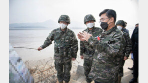 서욱 국방장관, 탈북민 재입북 뚫렸던 강화도 현장 점검