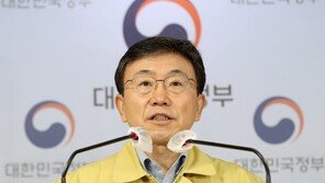 직계가족 ‘5인 이상 사적모임 금지’ 예외적용, 왜 논란인가?