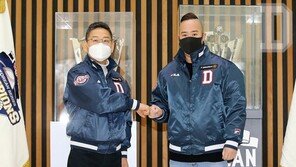 FA 유희관 두산 잔류…1년 최대 10억원에 계약