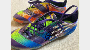 손흥민 아스널전 축구화, 경매 첫날 50배 ‘껑충’