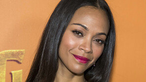 ‘가모라’ 조 샐다나, 이용수 할머니 사진 올리고 “일본 사과하라”