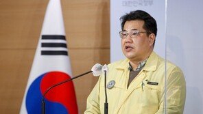 정부 “코로나19 재유행 가능성…수위 조절 검토할 것”