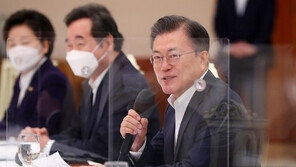 文대통령 “역대 가장 좋은 성과 낸 당·정·청이라고 자부”