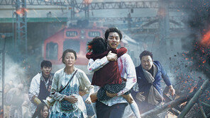 ‘부산행’ 리메이크, ‘애나벨’ 각본가 각색·‘밤이 온다’ 감독 연출