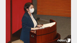 첫출산 앞둔 국회의원 “육아휴직-전세재계약…현실 뼈저리게 실감”