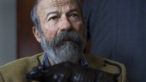 월街 상징 ‘돌진하는 황소상’ 조각 伊 디 모디카, 80세로 타계