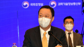 상의 떠나는 박용만 “샌드박스는 성과…남북경협은 잘 됐으면”