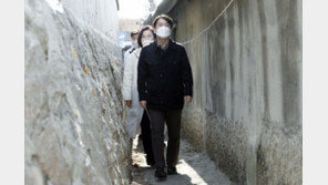 야권은 ‘강북’, 여당은 ‘경선’…서울시장 후보들의 휴일 잰걸음 [청계천 옆 사진관]