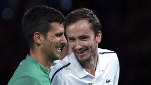 세르비아 조코비치, 호주오픈 우승…18번째 메이저 우승