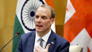 영국 “유엔, 신장 위구르 수용소 조사하라”…中때리기 계속